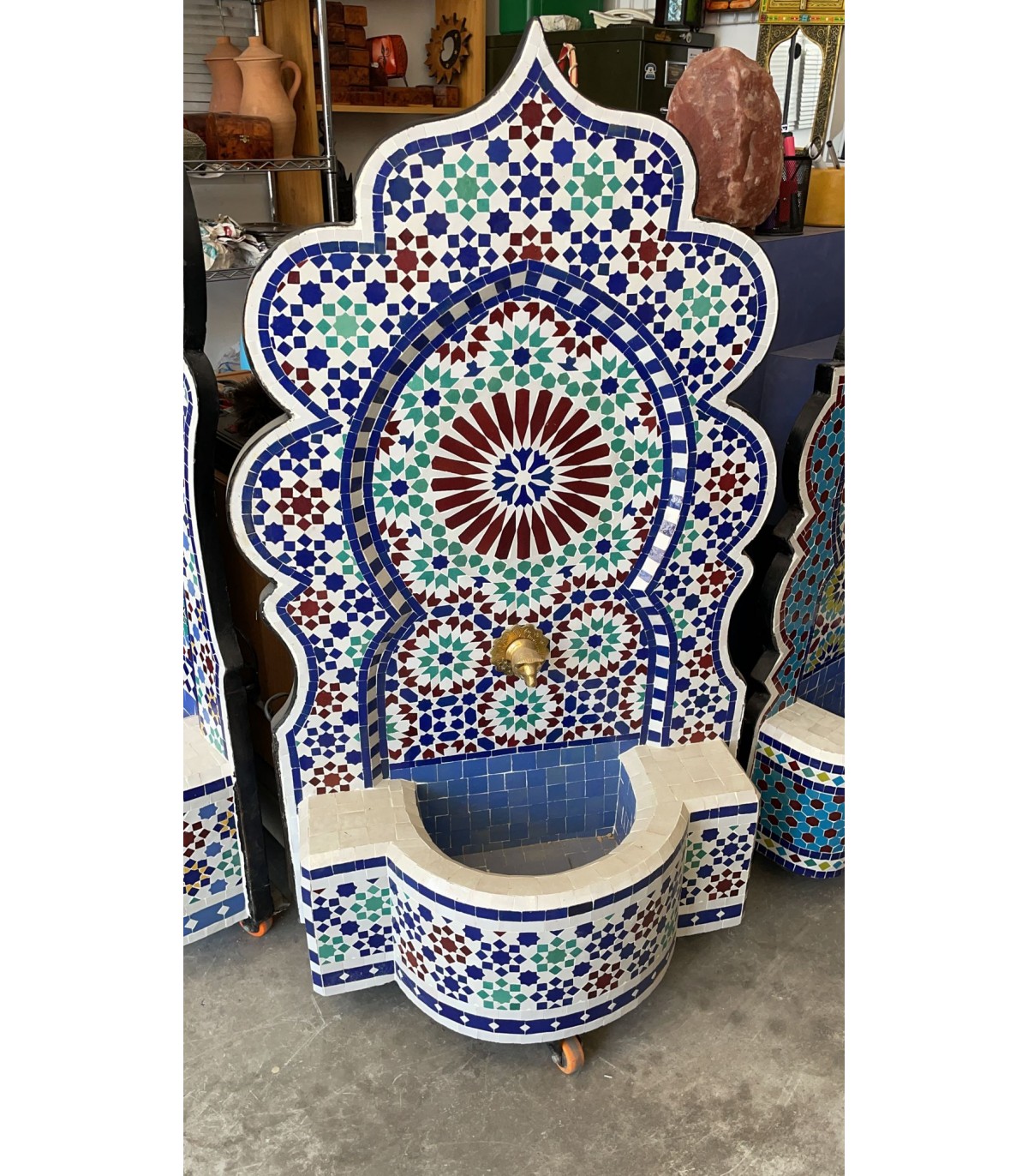Décoration murale en carrelage arabe : panneau en céramique d'art islamique, décor mauresque - France