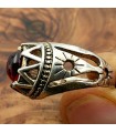 Anillo Unisex Aleación Inox - Piedra Roja - Estilo Medieval Gótico - Modelo Sitta Ashrin Ahmar