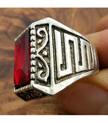 Anello Unisex in Lega Inossidabile - Pietra Rossa - Stile Medievale Gotico - Modello Tisaa Ashrin Ahmar