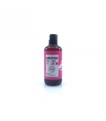 PURE ALMOND OIL - Nourishes and revitalizes - Deluxe