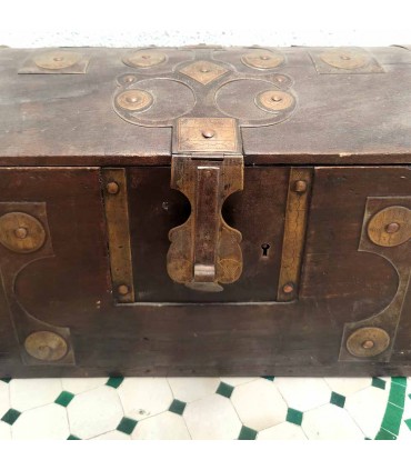 Old Vintage Wooden Chest - Mauritanian Tuareg Crafts - Unique Piece