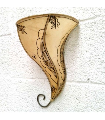 Aplique Pantalla de Piel Pintado con Henna - Decoración Andalusí - Artesanía Marroquí - Modelo Aadein
