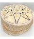 Puff árabe 100% couro - artesanato marroquino cor de pele natural - modelo Laun Abiadun