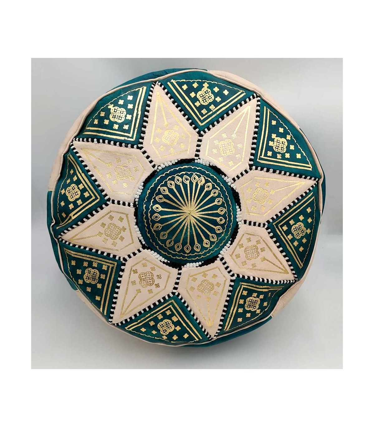 Pouffe Marocaine En Cuir Véritable – Ottoman Rond Doré, Artisanat Du Maroc