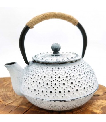 Japanese Style Cast Iron Teapot Various Colors 600 ML