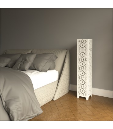 Candeeiro de pé de madeira com iluminação andaluza modelo Minara Alhambra