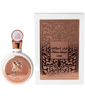 Lattafa Fakhar Women Eau de Parfum: Un Abrazo Floral Dulce para Mujeres