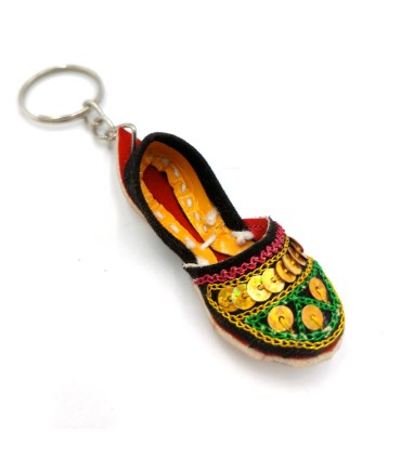 Portachiavi fatto a mano a forma di scarpa tradizionale pakistana - Colori assortiti | Squisito souvenir della cultura pakistana