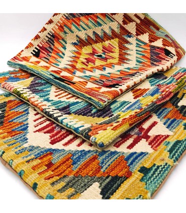 Funda Cojín Kilim Tradicional de Afganistán: Hecho a Mano y Teñido Naturalmente