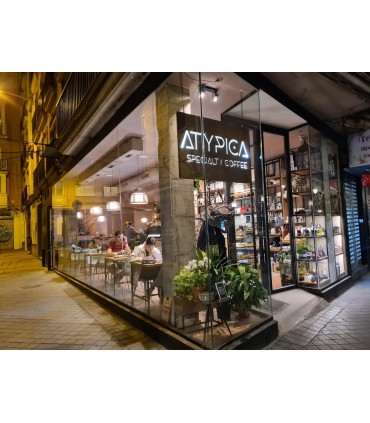 Découpe Laser pour Enseignes Rétroéclairées et Gravures - Travaux sur Bois, Acrylique et Plus