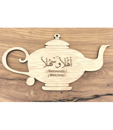 Decoración Árabe de Madera “Ahlan wa Sahlan” – Tetera de Bienvenida para Hogar o Restaurante