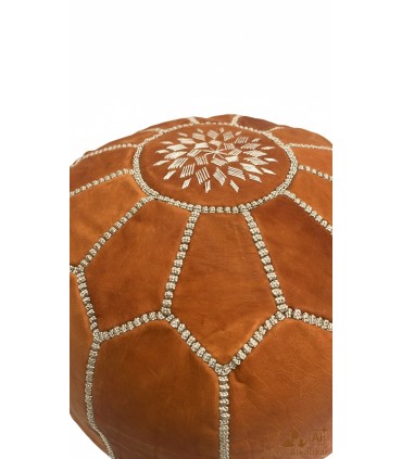 Pouf Marocain en Cuir avec Fil Brodé + REMBOURRAGE SPÉCIAL - Marron - Modèle YIBLI