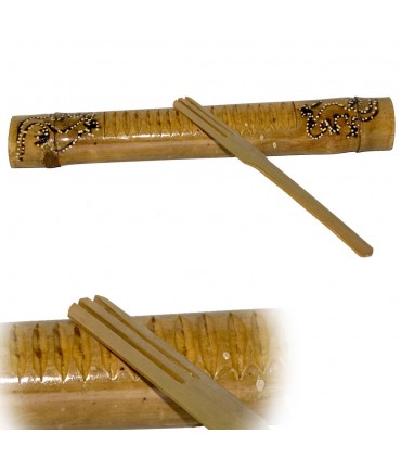 Raca Raca Lizard - Bamboo Cane - Scraper