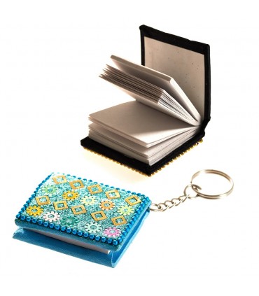 Llavero Miniatura Libreta Brillantes - Se puede usar - 5 cm