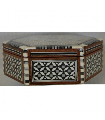Box inlaid with Nacar Hexagonal Velvet lining
