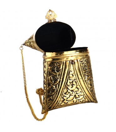 Vaca e bronze - saco de chifre feito pelo modelo Vertical - cadeia e fechamento - mão
