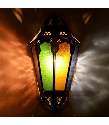 Appliquer le tirant d'eau de verre aux couleurs