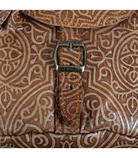 Mochila Cuero  Repujado - Grabado Arabe - 2 Colores - 6 Compartimentos