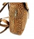 Mochila pequena de couro com relevo - modelo camelo - 6 bolsos