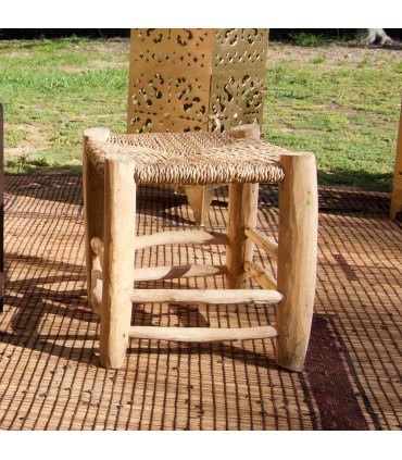 Banqueta artesanal de madeira limão e esparto - decoração de jardim